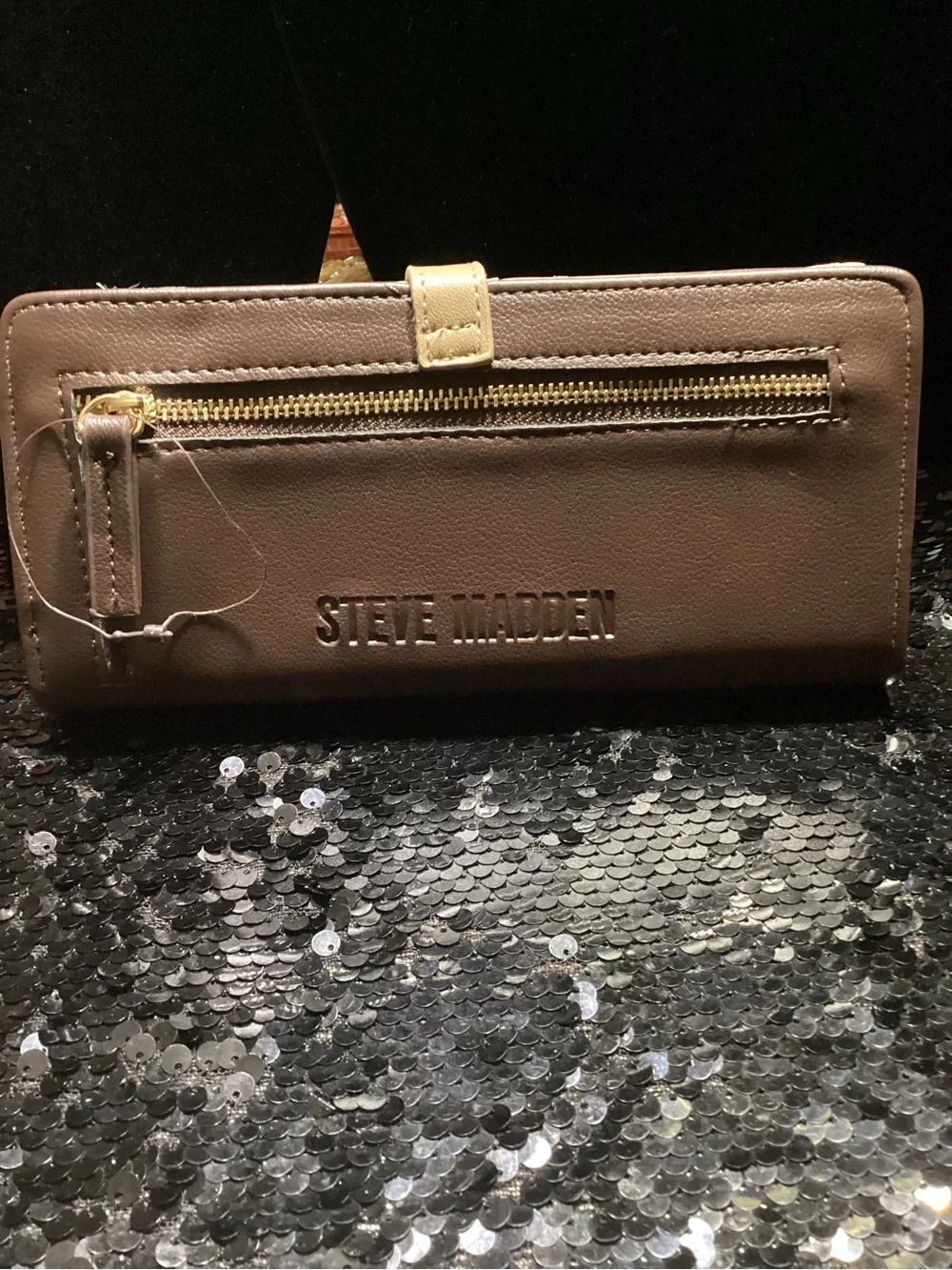 Steve Madden brown exterior